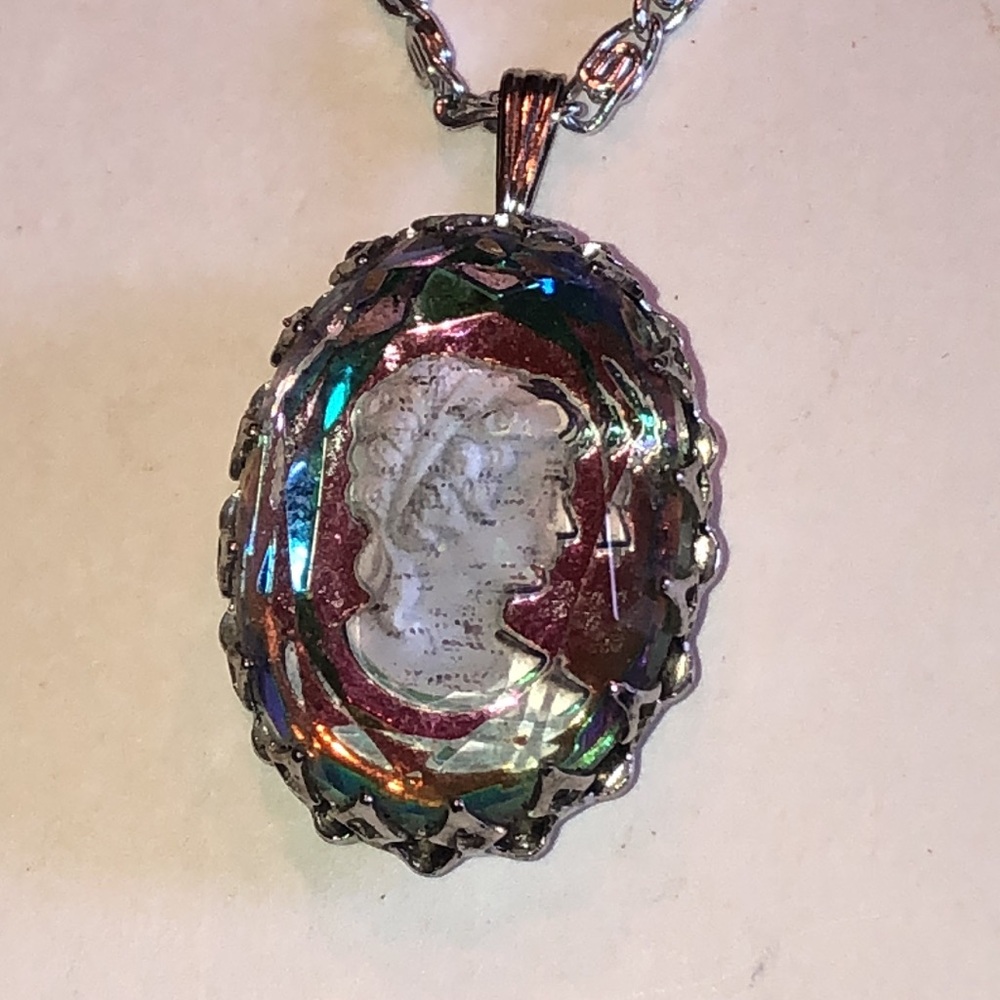 Silver Tone Germany Vintage Iridescent Multicolor Glass Cameo Pendant Necklace